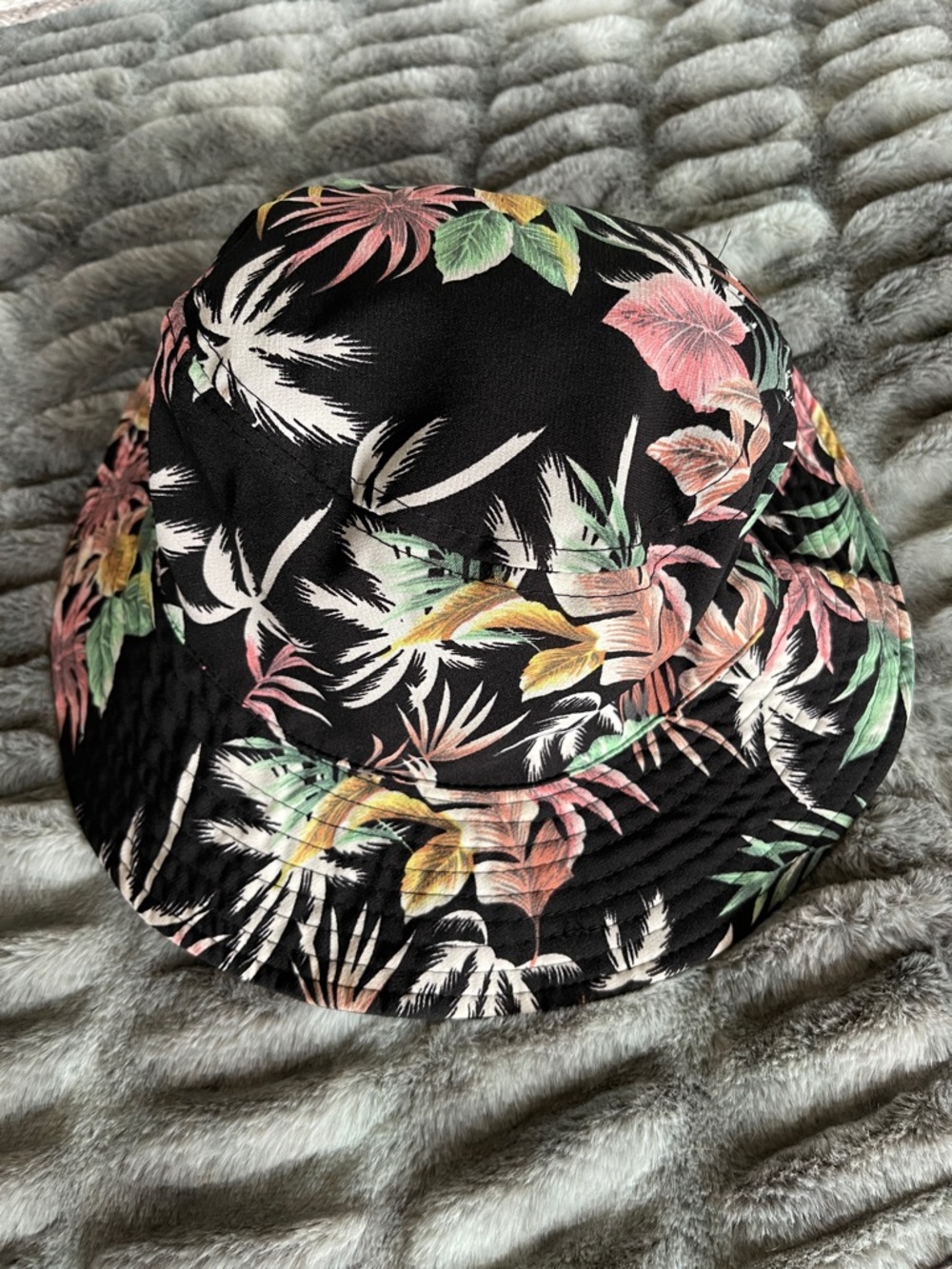 Kenny K. Black Bucket Hat - Casual Wide Brim